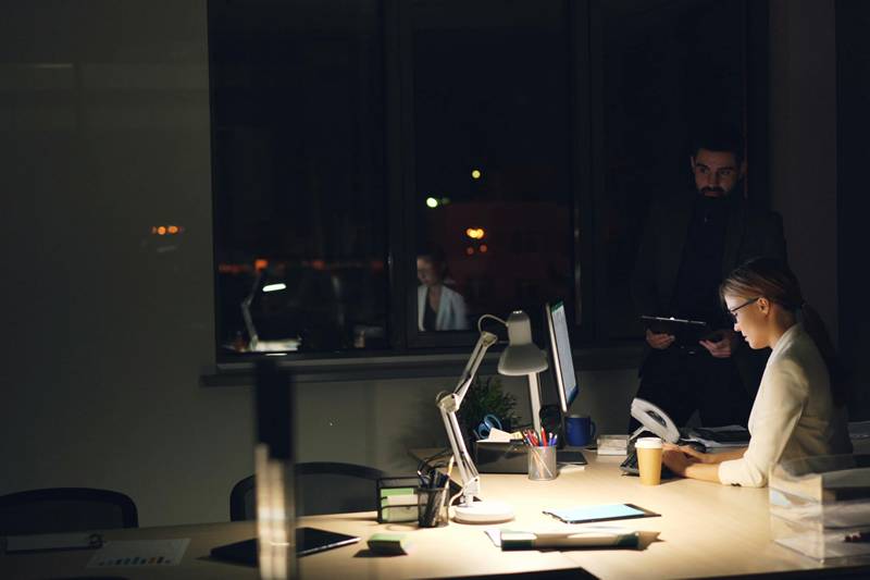 Como a Iluminação Afeta a Saúde no Ambiente de Trabalho